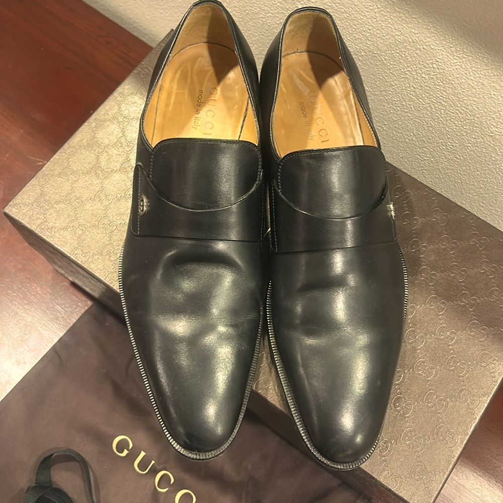Gucci dress shoes size 8.5